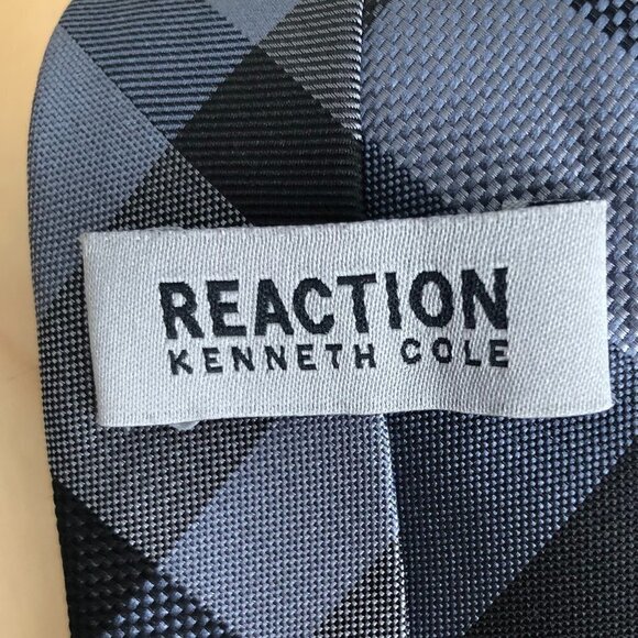Kenneth Cole Reaction Skinny Necktie - Dark Academia - Picture 4 of 5